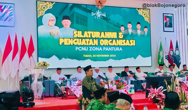 Suara Merdu Qori' Internasional Pengurus PCNU Bojonegoro Buka Turba PWNU Jatim