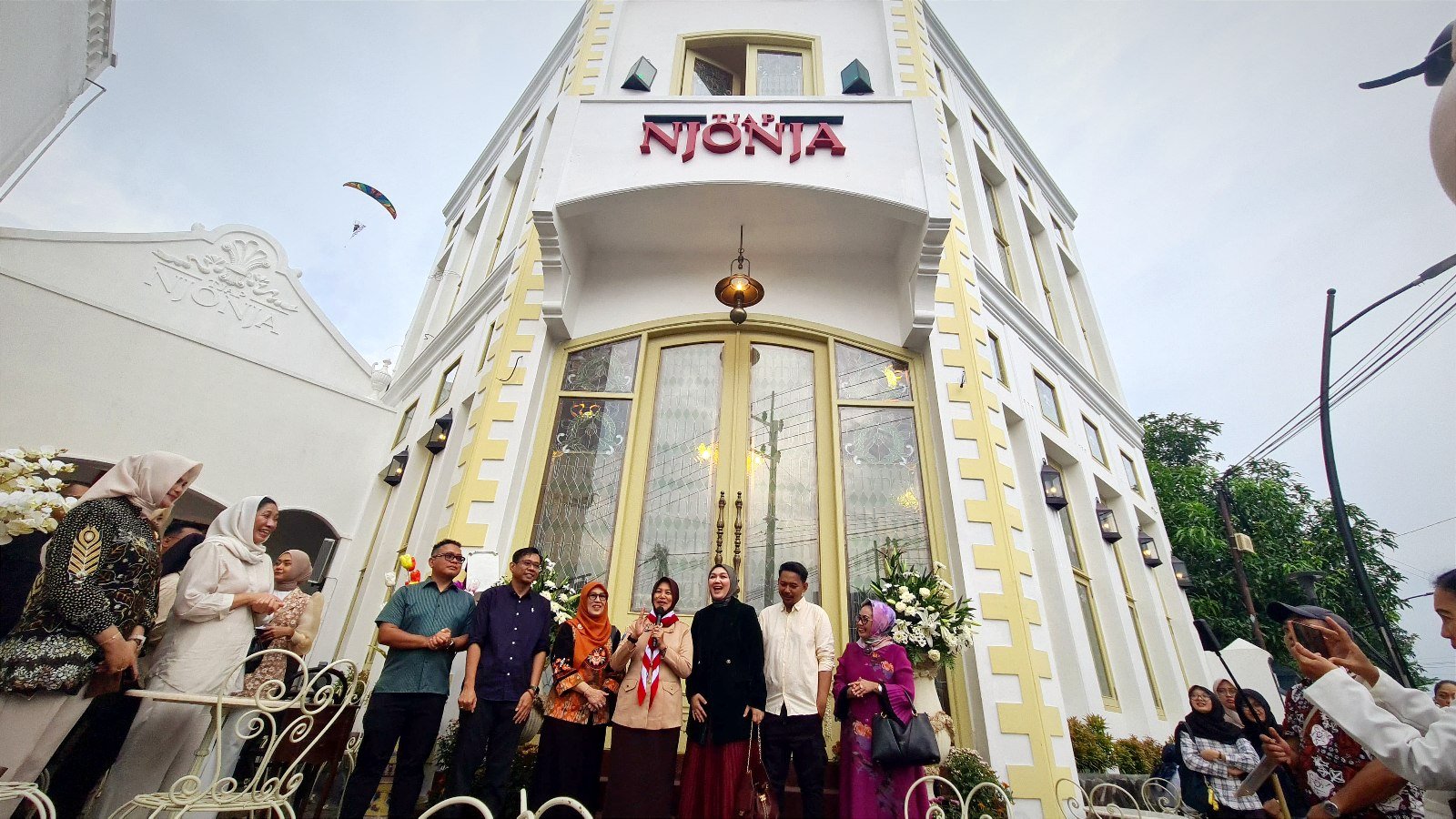 Tjap Njonja Hadir di Bojonegoro, Perpaduan Estetika Hindia Belanda dan Ruang Kreasi Anak Muda