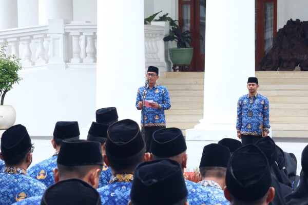 Gelar Upacara Hari Korpri, Hari Guru, dan HKN: Momen Peningkatan Kualitas SDM