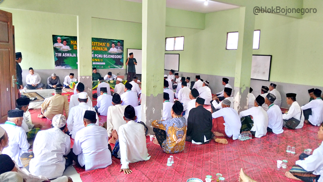 Perdana, Aswaja Center PCNU Bojonegoro Gelar Dauroh di MWC NU Kanor