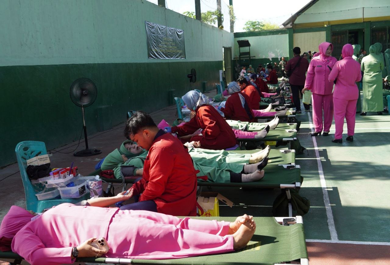 Sambut HUT ke-80 Persit, Kodim 0813 Bojonegoro Gelar Donor Darah dan Cek Kesehatan Gratis