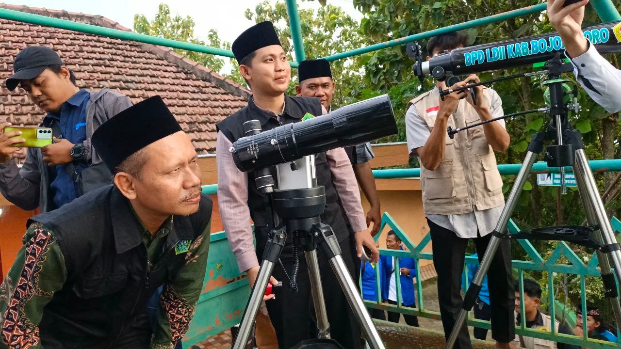 Rukyat Hilal di Kedewan Bojonegoro Tak Nampak, Posisi...
