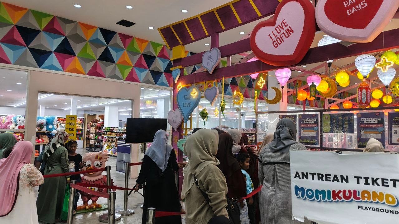 Momikuland Go Fun Bojonegoro Ramai Pengunjung, Keluarga Luar...