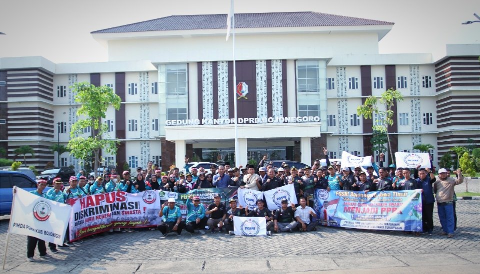 50 Guru Madrasah Bojonegoro Bertolak ke Jakarta, Suarakan...
