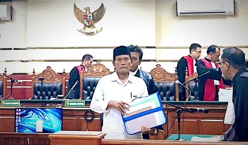 Dituntut Penjara Enam Tahun, Sidang Vonis Eks Kasatpol-PP...