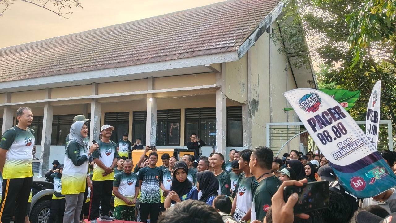 Berangkatkan Spekta Bumi Fun Run 2026 , Wabup...