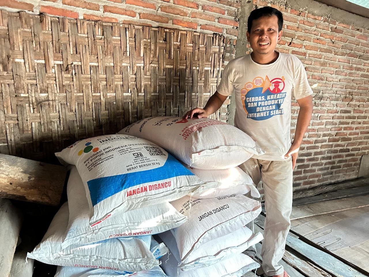 Kebutuhan Petani Bojonegoro Terpenuhi, Distribusi Pupuk Subsidi Tembus...