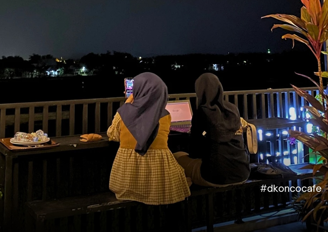 Butuh Tempat Santai Garap Tugas Kuliah dan Sekolah?...