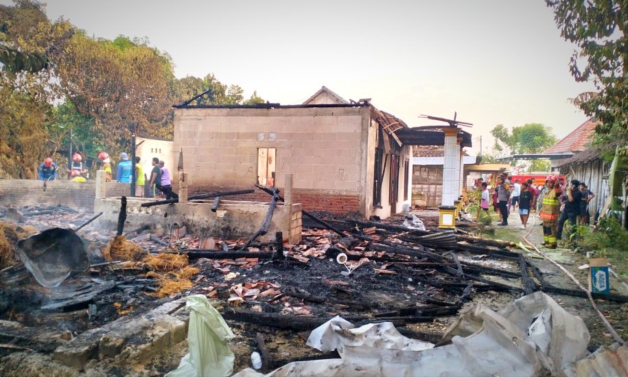 Si Jago Merah Lahap Rumah Warga Bojonegoro, Korsleting...