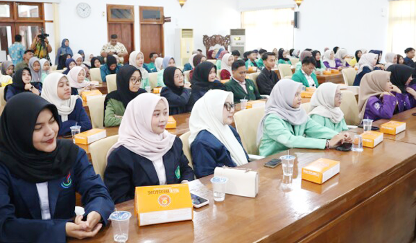 Dapat Beasiswa Pemkab Bojonegoro, Mahasiswa Mengaku Makin Semangat...