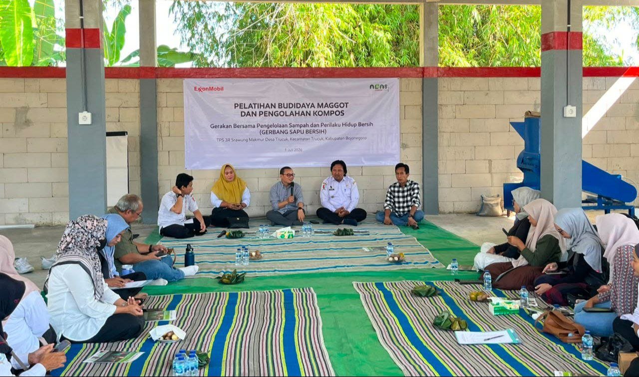 Kelola Sampah Jadi Bernilai Ekonomi, Warga Bojonegoro Ikuti...