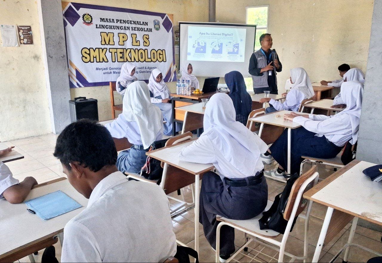 Dukung MPLS Ramah Digital, Relima Bojonegoro Bekali Siswa...