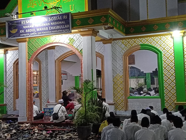 Ribuan Alumni Ikuti Mujahadah dan Doa Bersama di...