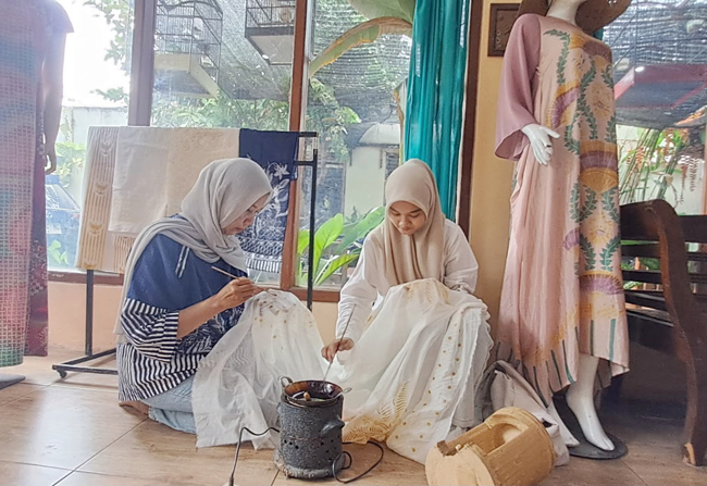 Berdayakan 428 UMKM Batik, Pertamina Buka Ruang Karya...