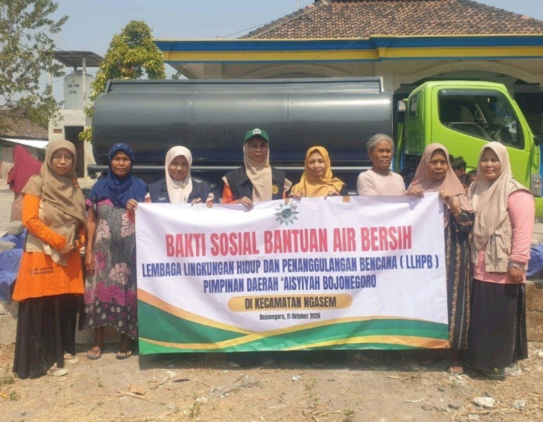 Aisyiyah Bojonegoro Salurkan 65.000 Liter Air Bersih untuk...