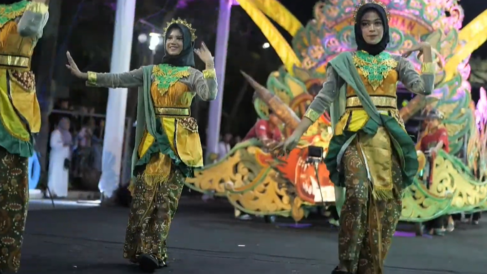 Parade Oklik Malam Lebaran Idul FItri