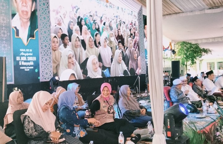 Wabup Nurul Ajak Jemaah Teladani Semangat Mbah Yai Sholeh