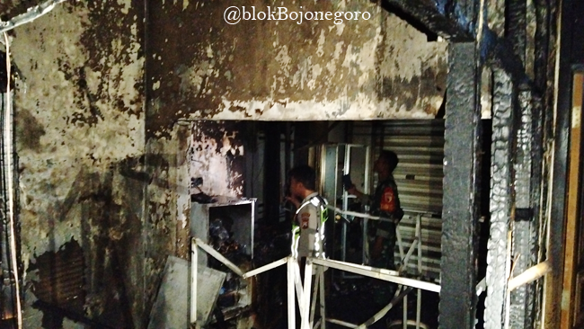 Petugas Lakukan Olah TKP di Rumah Adik Pengasuh Ponpes Attanwir