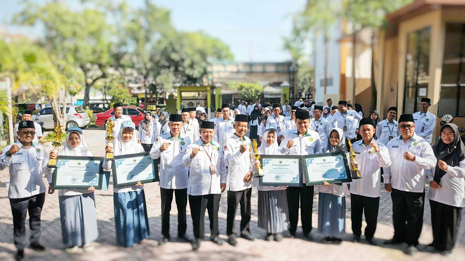 Empat Siswa Madrasah Aliyah Bojonegoro Raih Juara OMI Provinsi dan Lolos ke Tingkat Nasional
