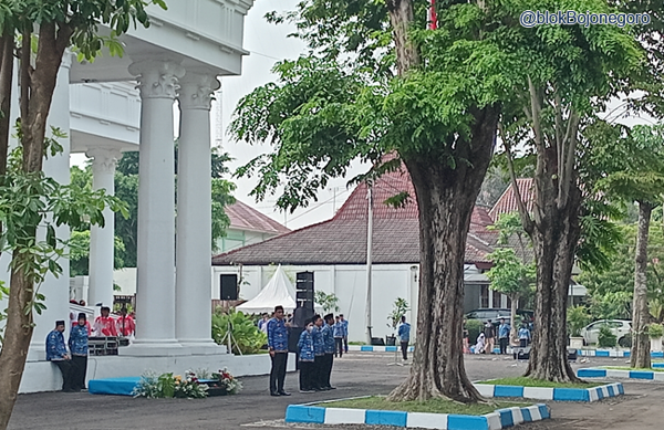 Bupati Bojonegoro Tegur Keras ASN Bubar Barisan Saat Upacara Sumpah Pemuda