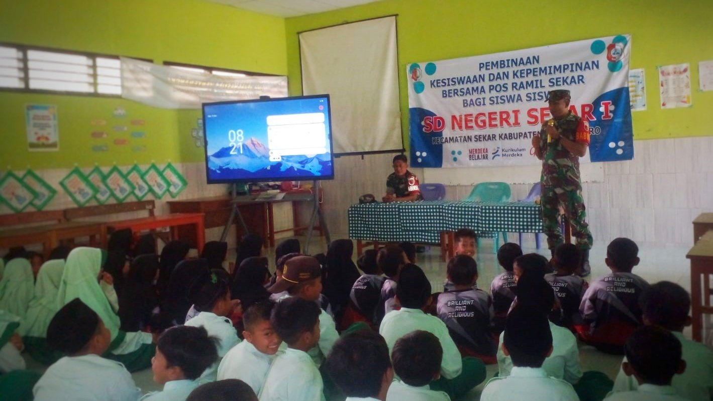 Babinsa Sekar Bekali 70 Siswa SD Materi Wasbang dan Bela Negara