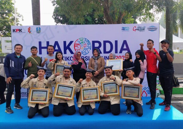 Kampanyekan Gerakan Antikorupsi, 10 Pemuda PIM Bojonegoro Raih Penghargaan