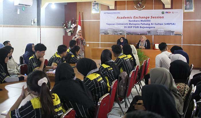 Universiti Malaysia Pahang Al-Sultan Laksanakan Kunjungan Akademik ke IKIP PGRI Bojonegoro melalui Program Kembara Mobiliti
