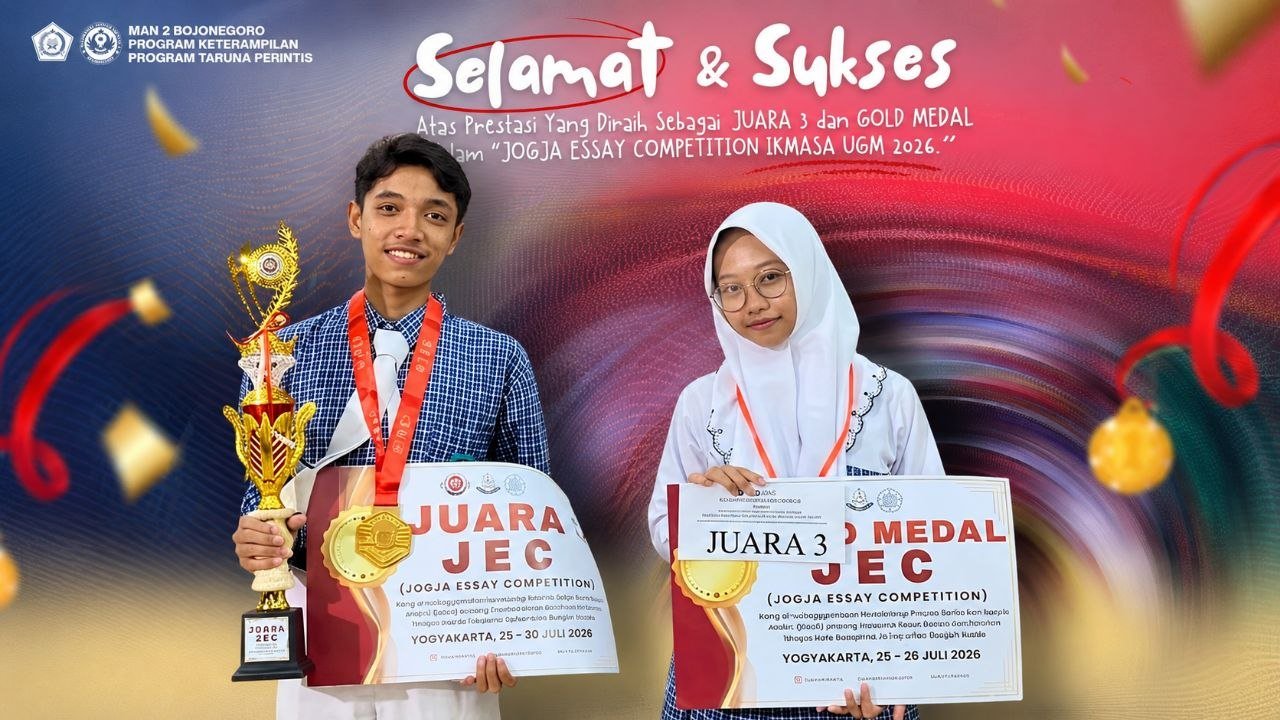 Terinspirasi Sampah Bengawan Solo, Dua Siswa MAN 2 Bojonegoro Raih Juara 3 dan Gold Medal di UGM